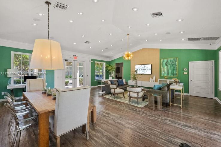 San Marco - Residential Lease