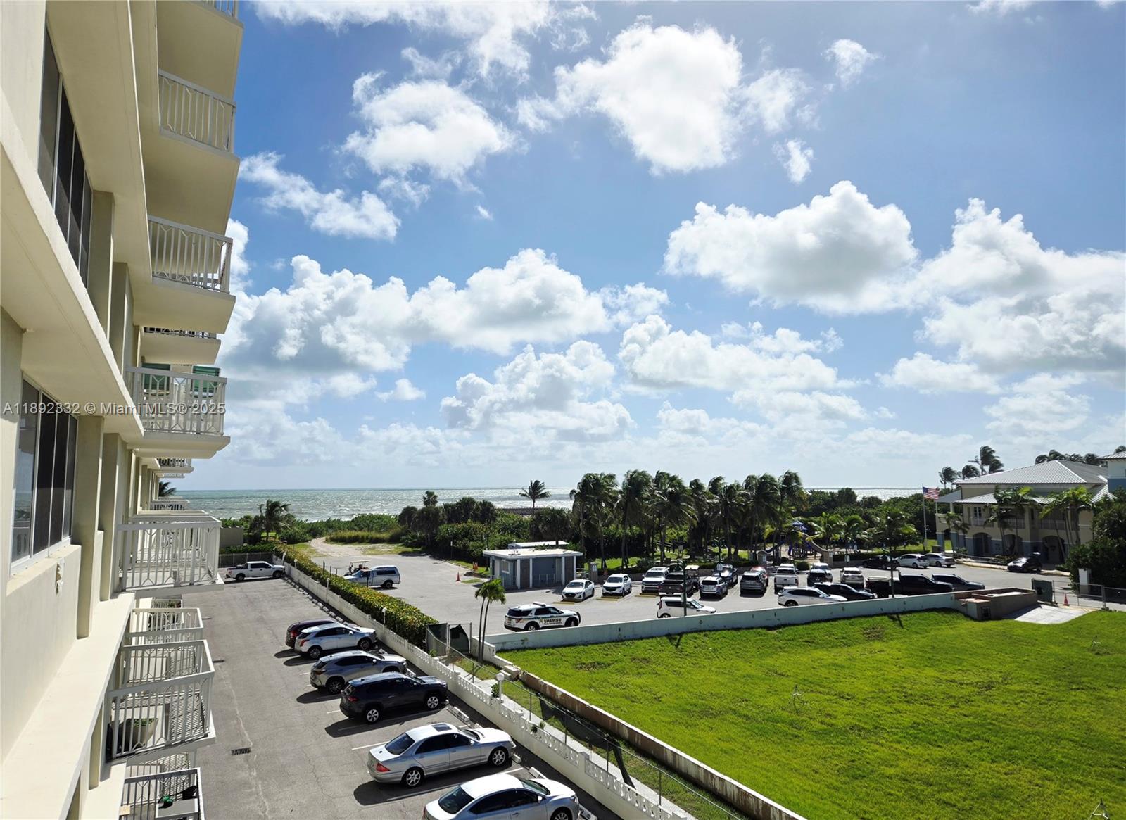 Mayan Towers South - Residential Lease