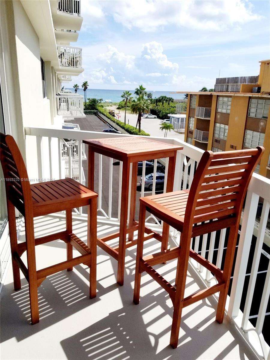 Mayan Towers South - Residential Lease