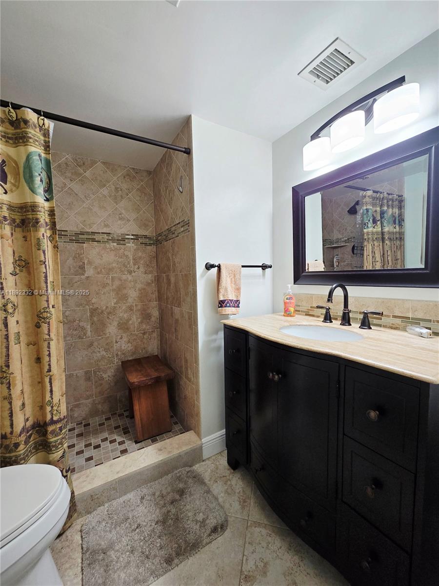 Mayan Towers South - Residential Lease