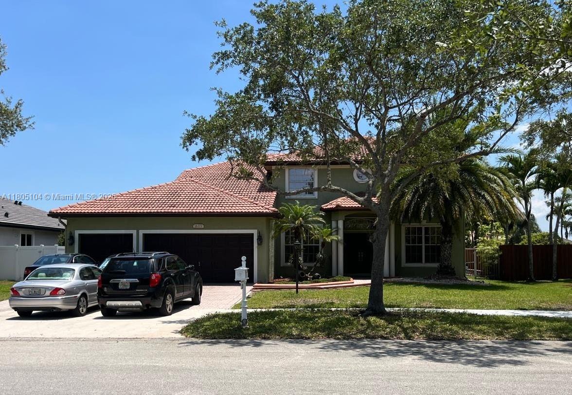 16372 N Segovia Cir N Cir, Fort Lauderdale, Broward County, Florida - 5 Bedrooms  
3 Bathrooms - 