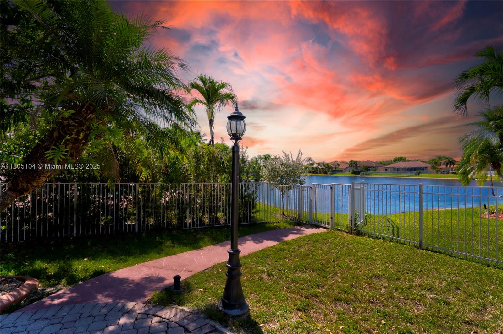 STONERIDGE LAKE ESTATES P - Residential