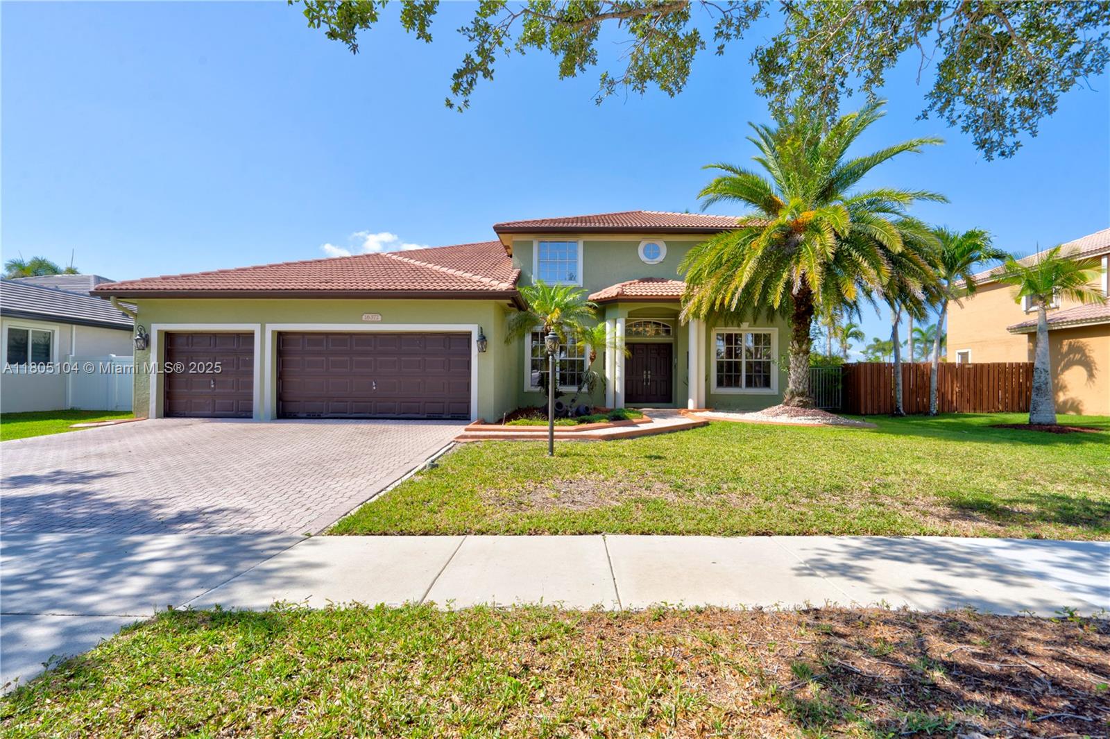 Property for Sale at 16372 N Segovia Cir N Cir, Fort Lauderdale, Broward County, Florida - Bedrooms: 5 
Bathrooms: 3  - $1,220,000