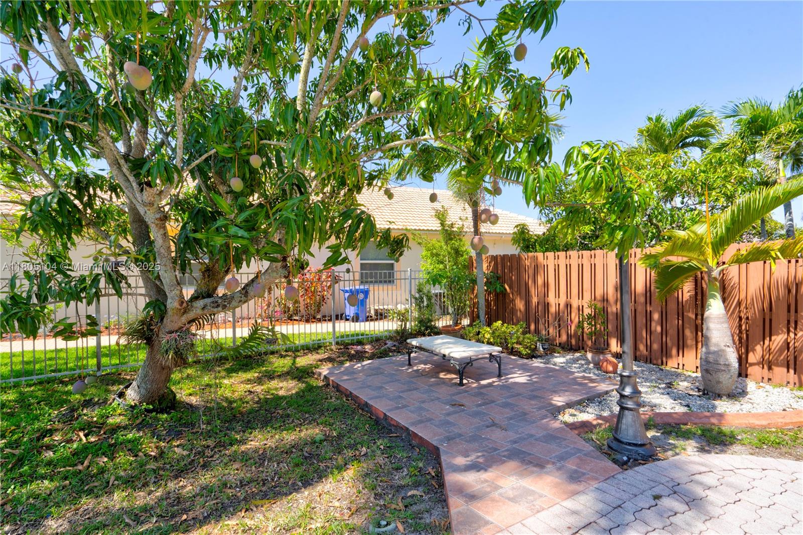 STONERIDGE LAKE ESTATES P - Residential