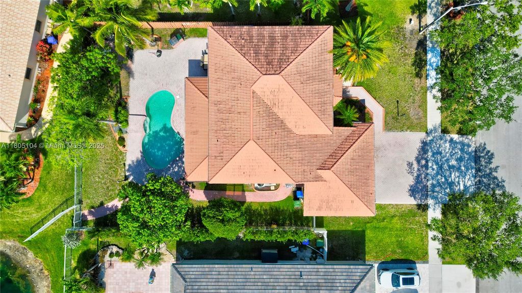 Photo of 16372 Segovia Cir N, Pembroke Pines, FL 33331 (MLS # A11805104)