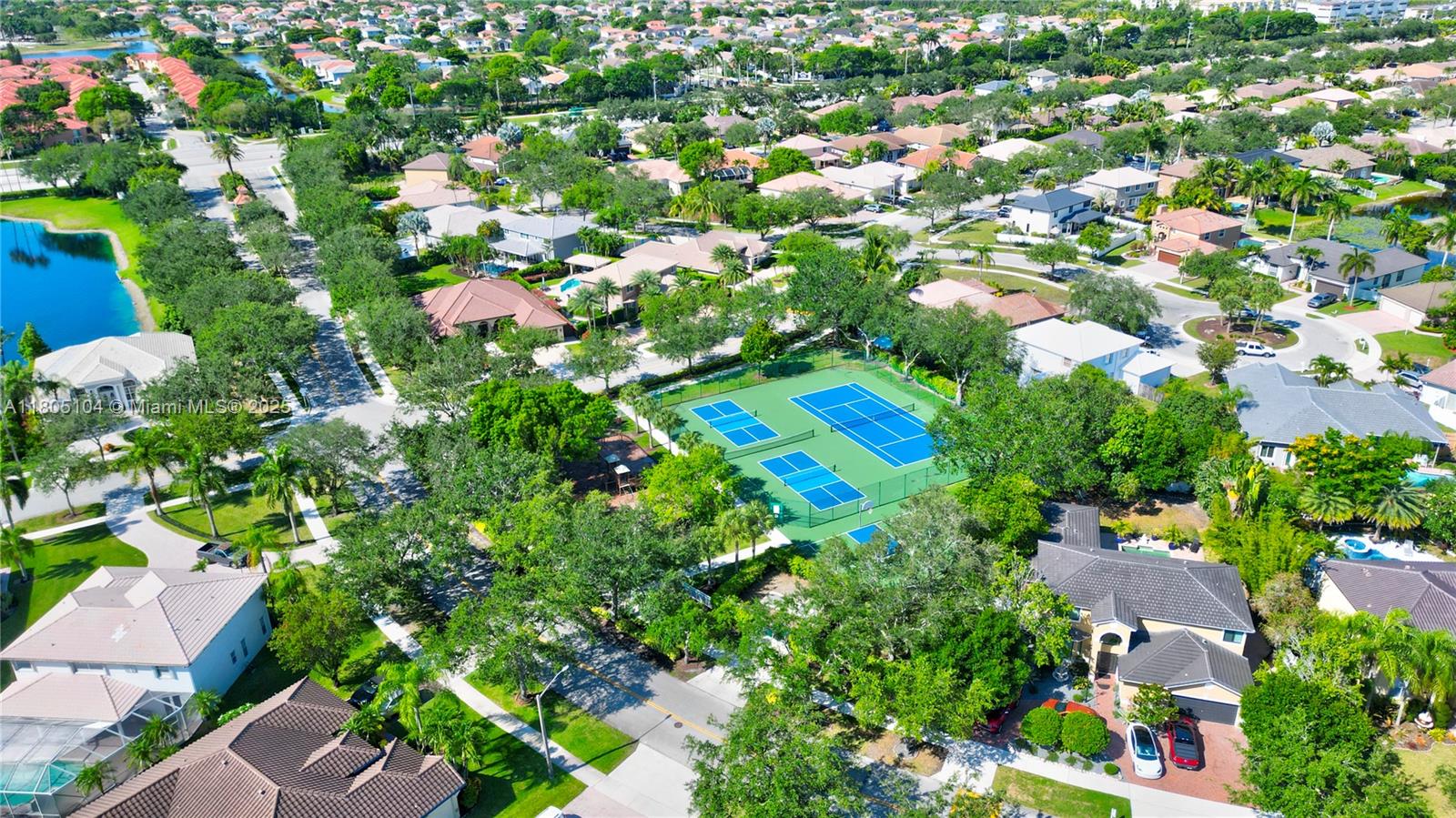 STONERIDGE LAKE ESTATES P - Residential