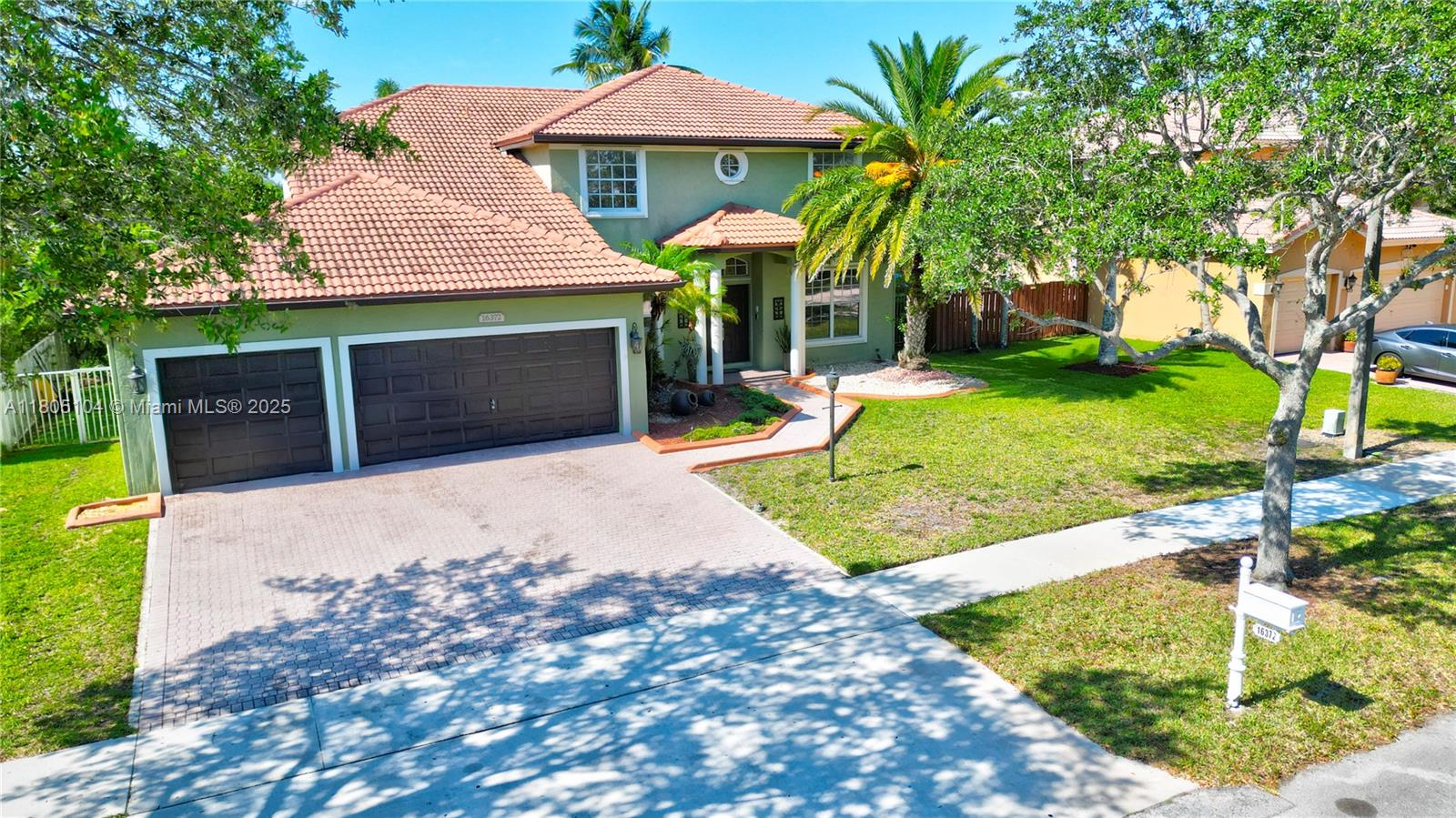 STONERIDGE LAKE ESTATES P - Residential