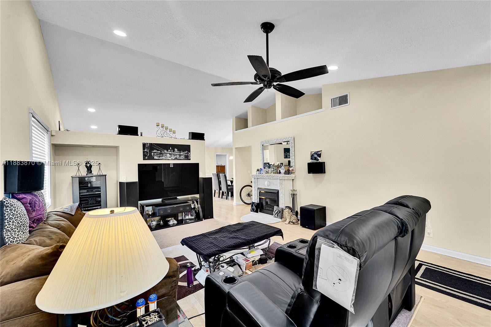 CORAL SPRINGS UNIVERSITY - Residential