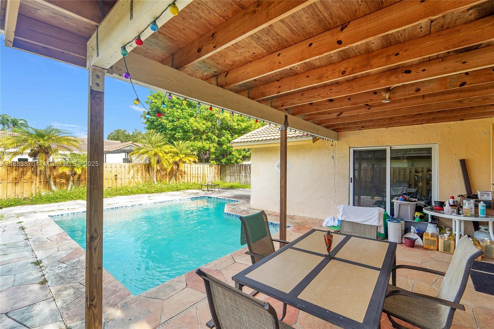 CORAL SPRINGS UNIVERSITY - Residential