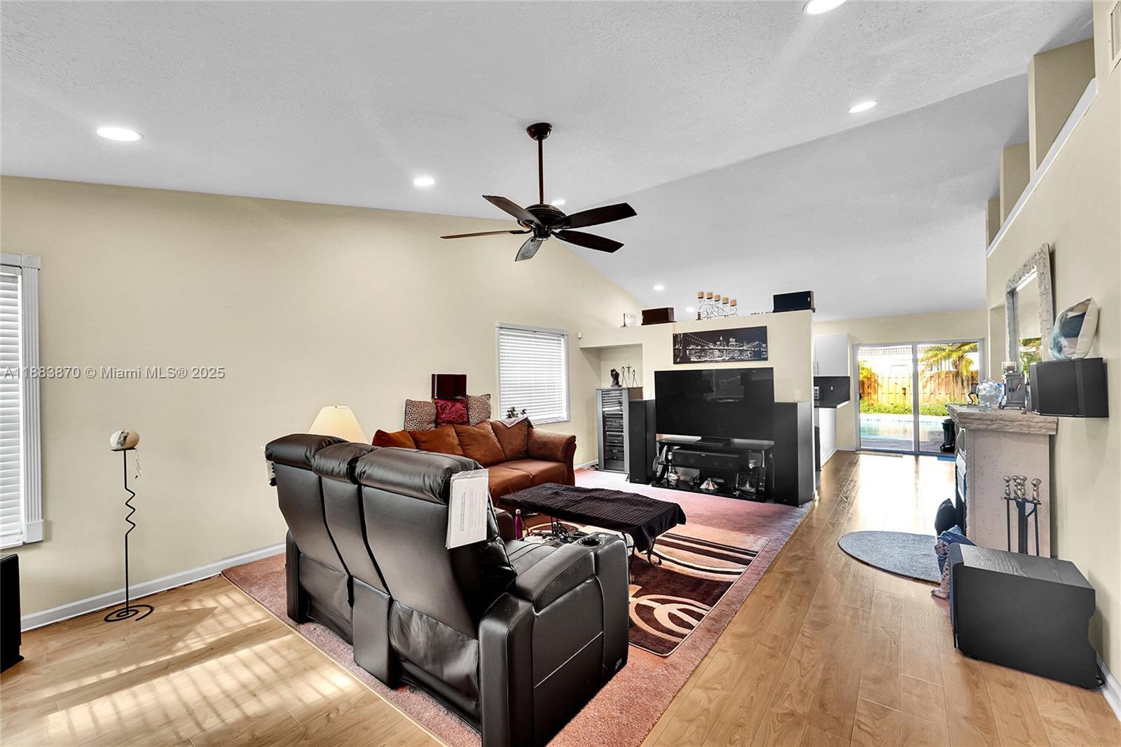 CORAL SPRINGS UNIVERSITY - Residential