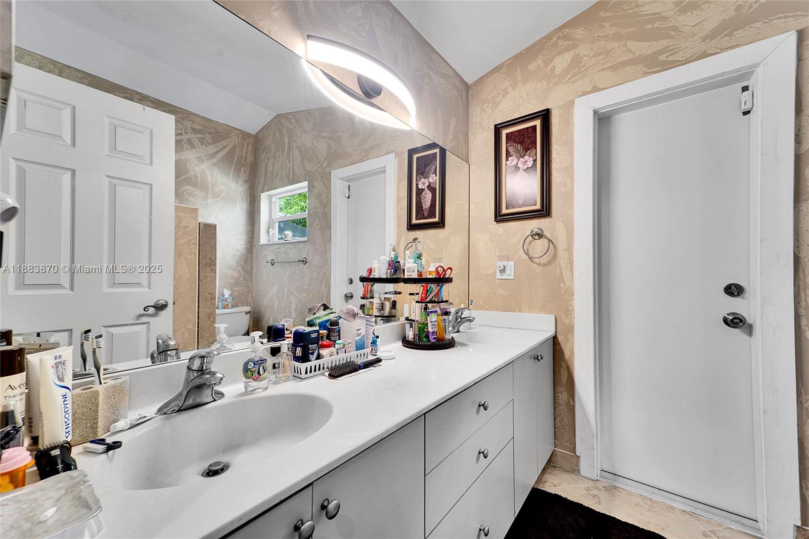 CORAL SPRINGS UNIVERSITY - Residential