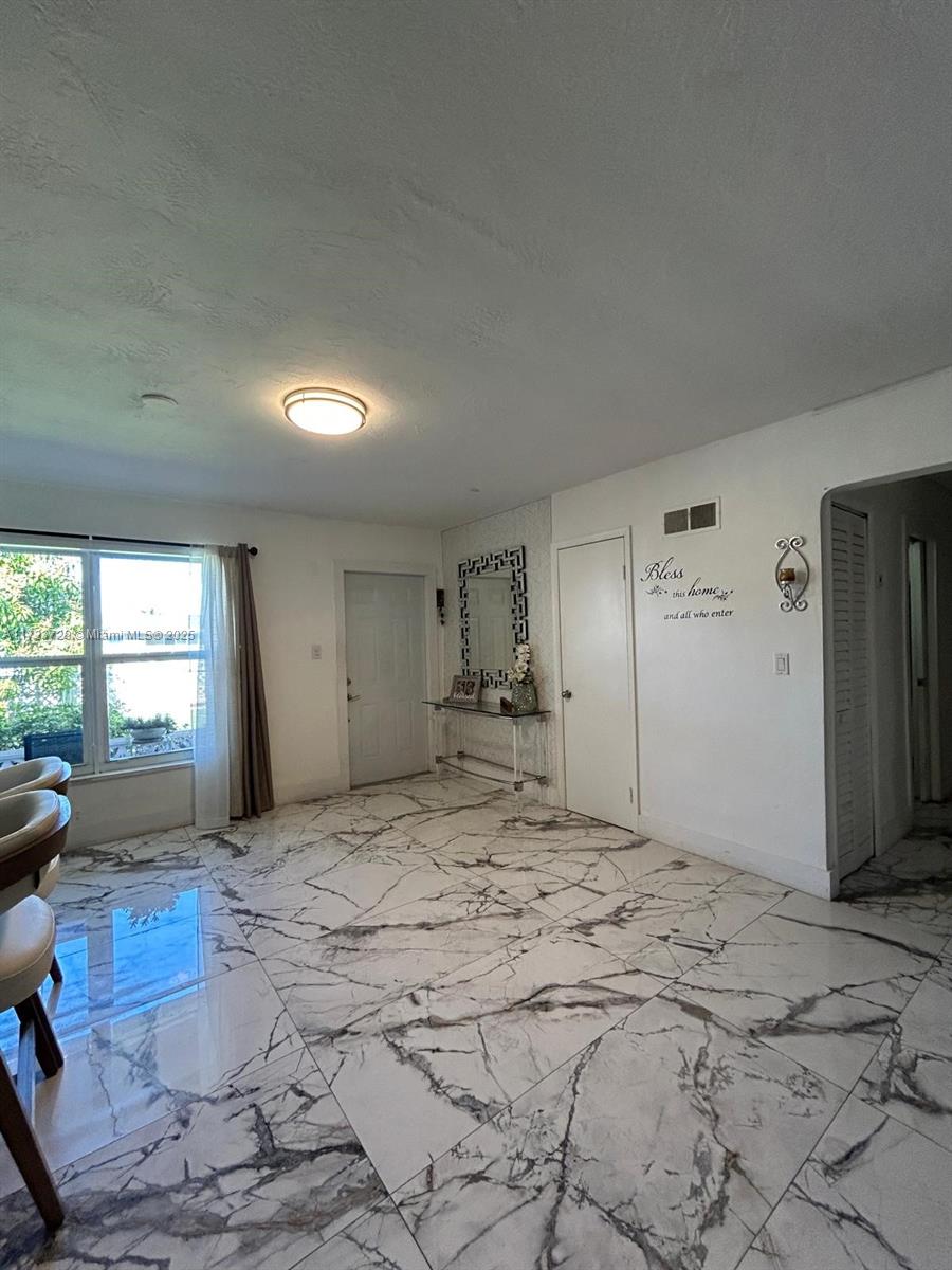 CAROL CITY 1 ST ADDN - Residential