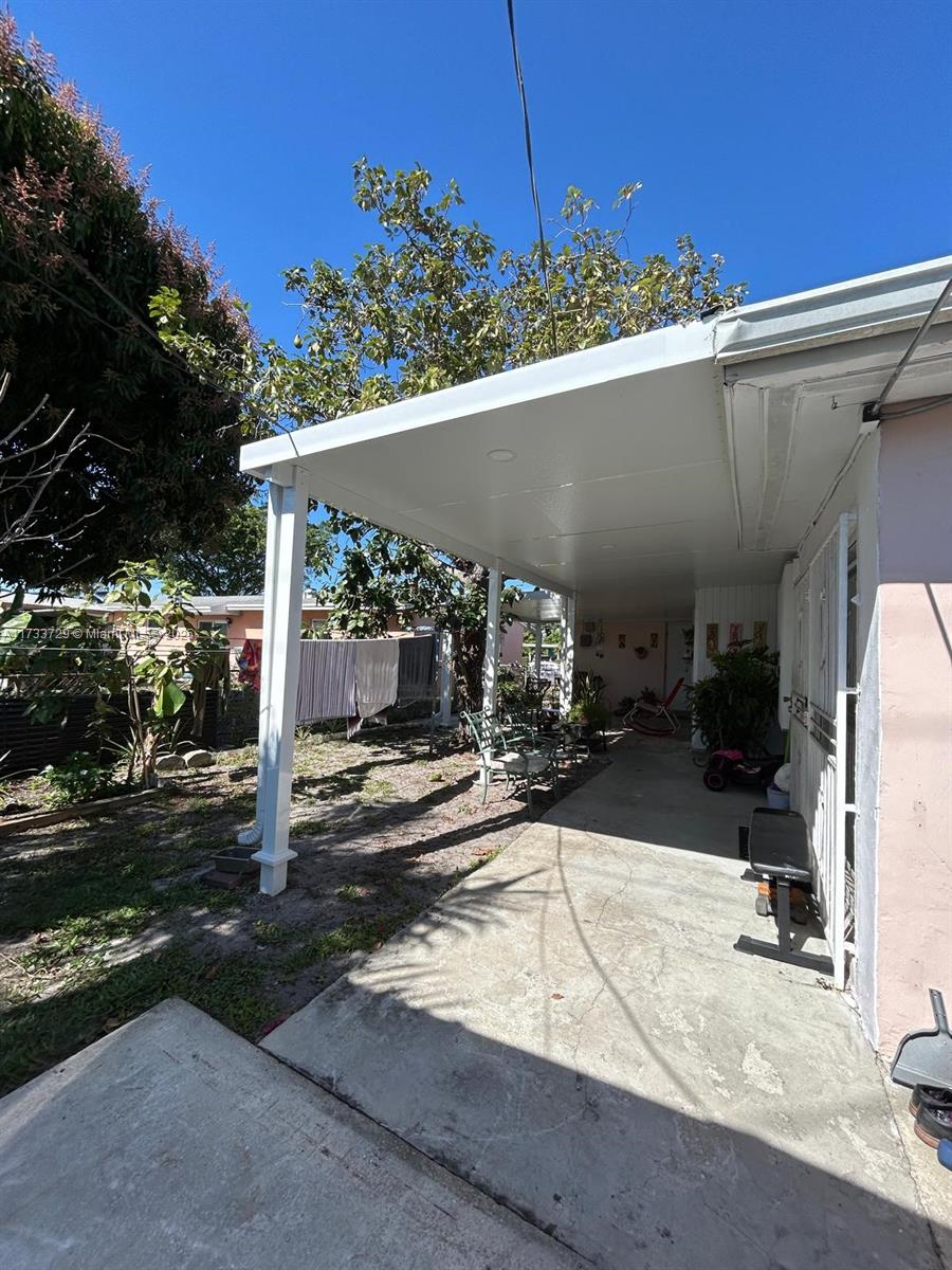 CAROL CITY 1 ST ADDN - Residential