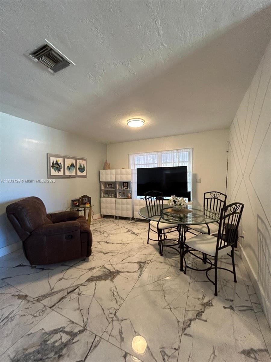 CAROL CITY 1 ST ADDN - Residential