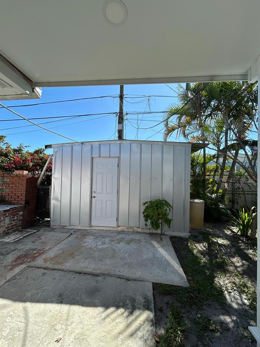 CAROL CITY 1 ST ADDN - Residential
