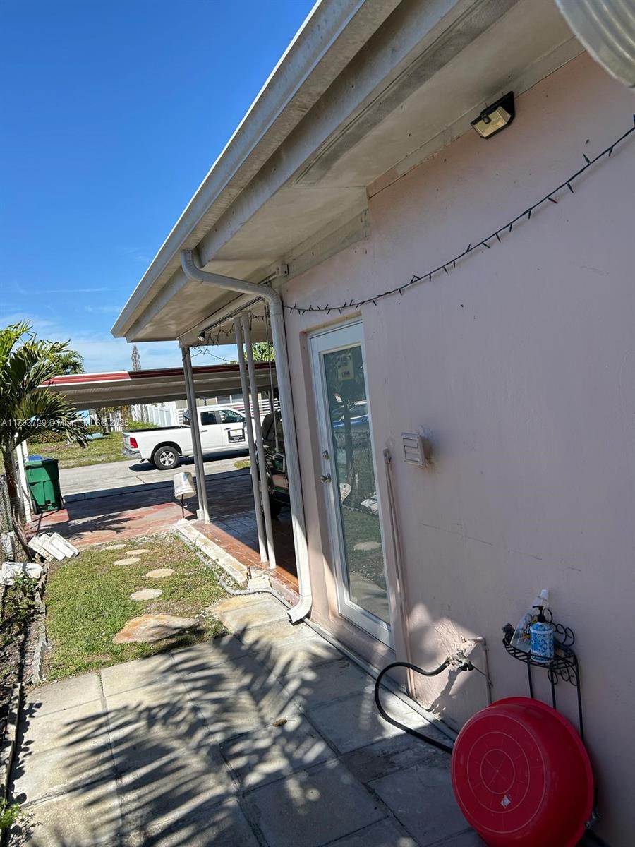 CAROL CITY 1 ST ADDN - Residential