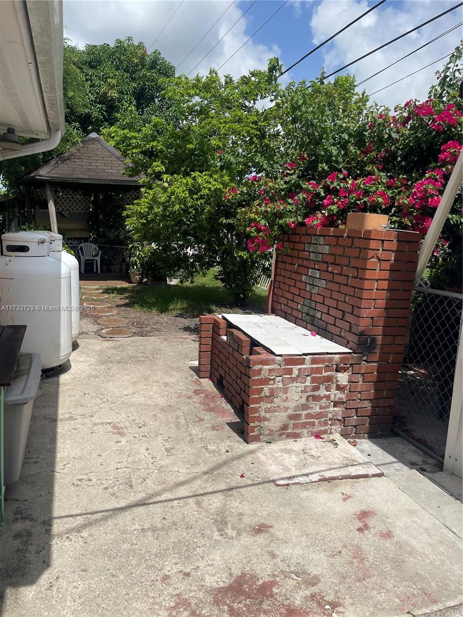 CAROL CITY 1 ST ADDN - Residential