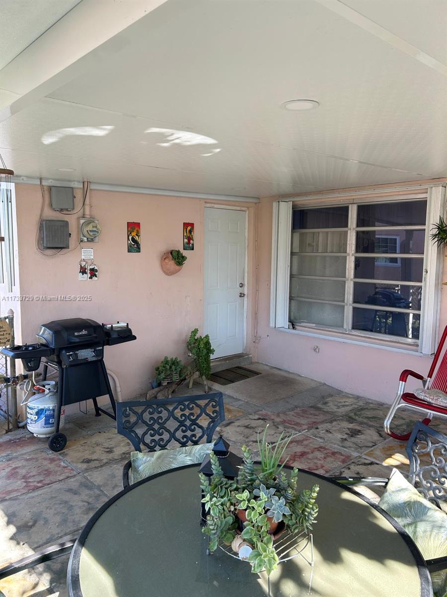 CAROL CITY 1 ST ADDN - Residential