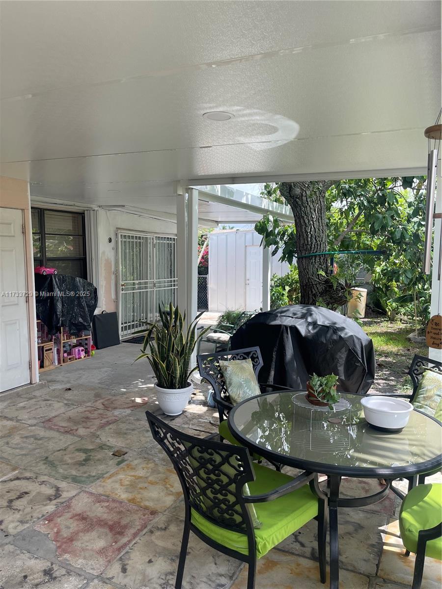 CAROL CITY 1 ST ADDN - Residential