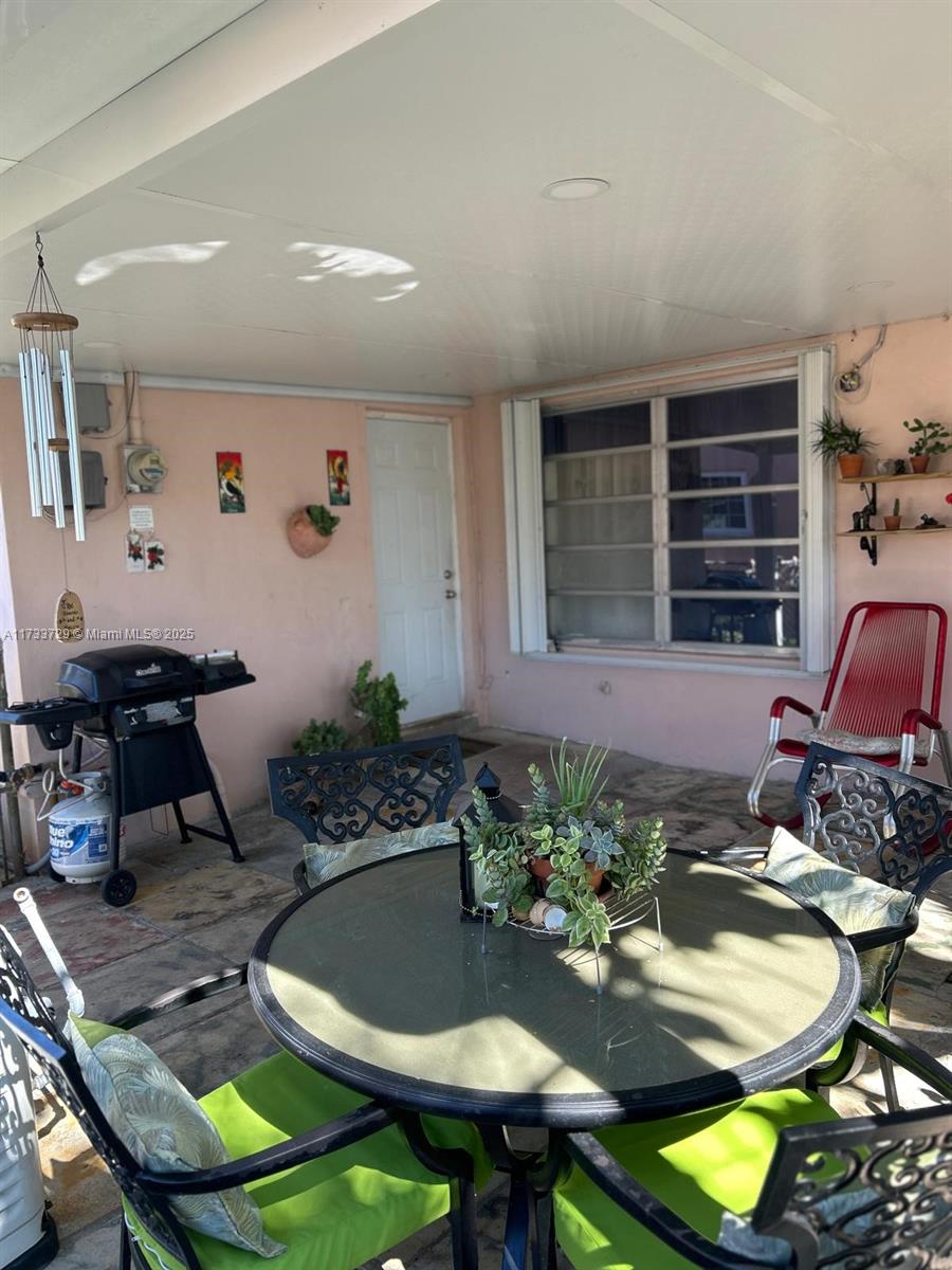 CAROL CITY 1 ST ADDN - Residential