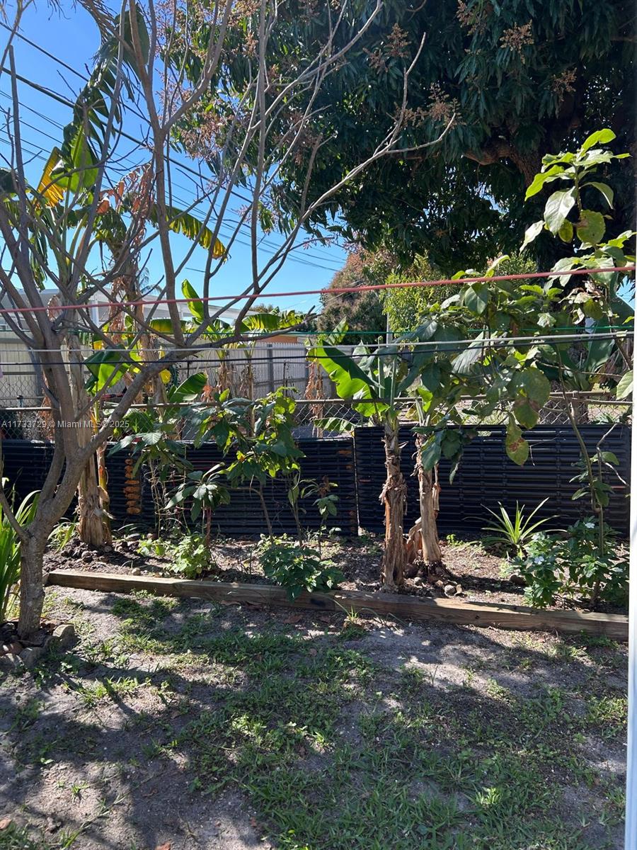 CAROL CITY 1 ST ADDN - Residential