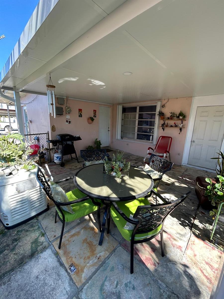 CAROL CITY 1 ST ADDN - Residential