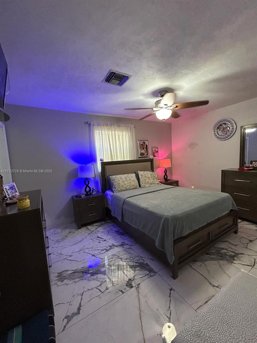 CAROL CITY 1 ST ADDN - Residential