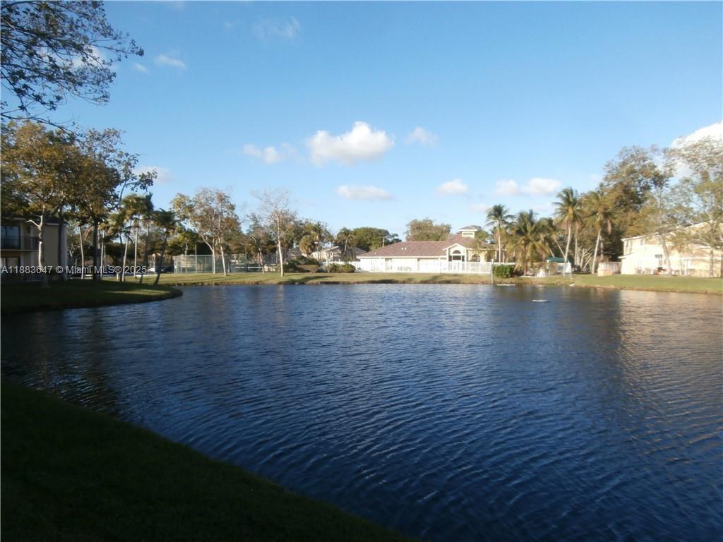 PALMS OF PEMBROKE CONDO - Residential Lease