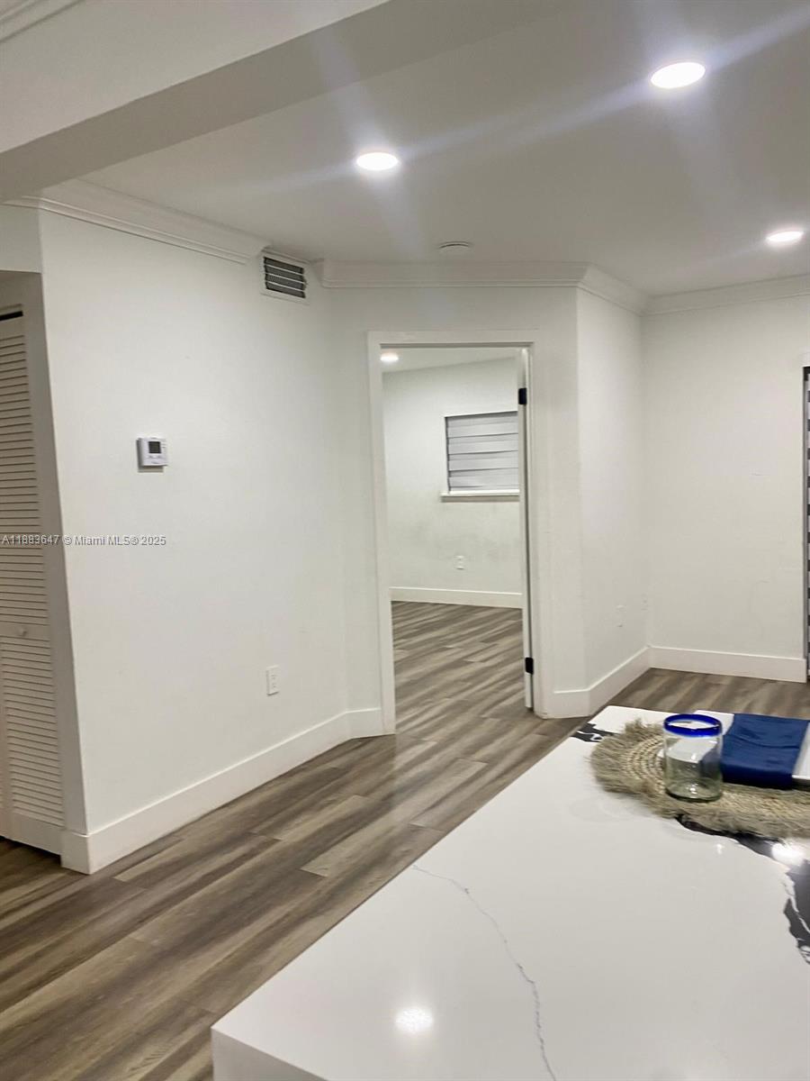 PALMS OF PEMBROKE CONDO - Residential Lease