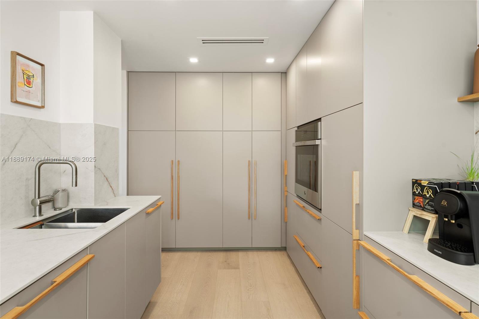 1390 OCEAN DRIVE CONDO - Residential