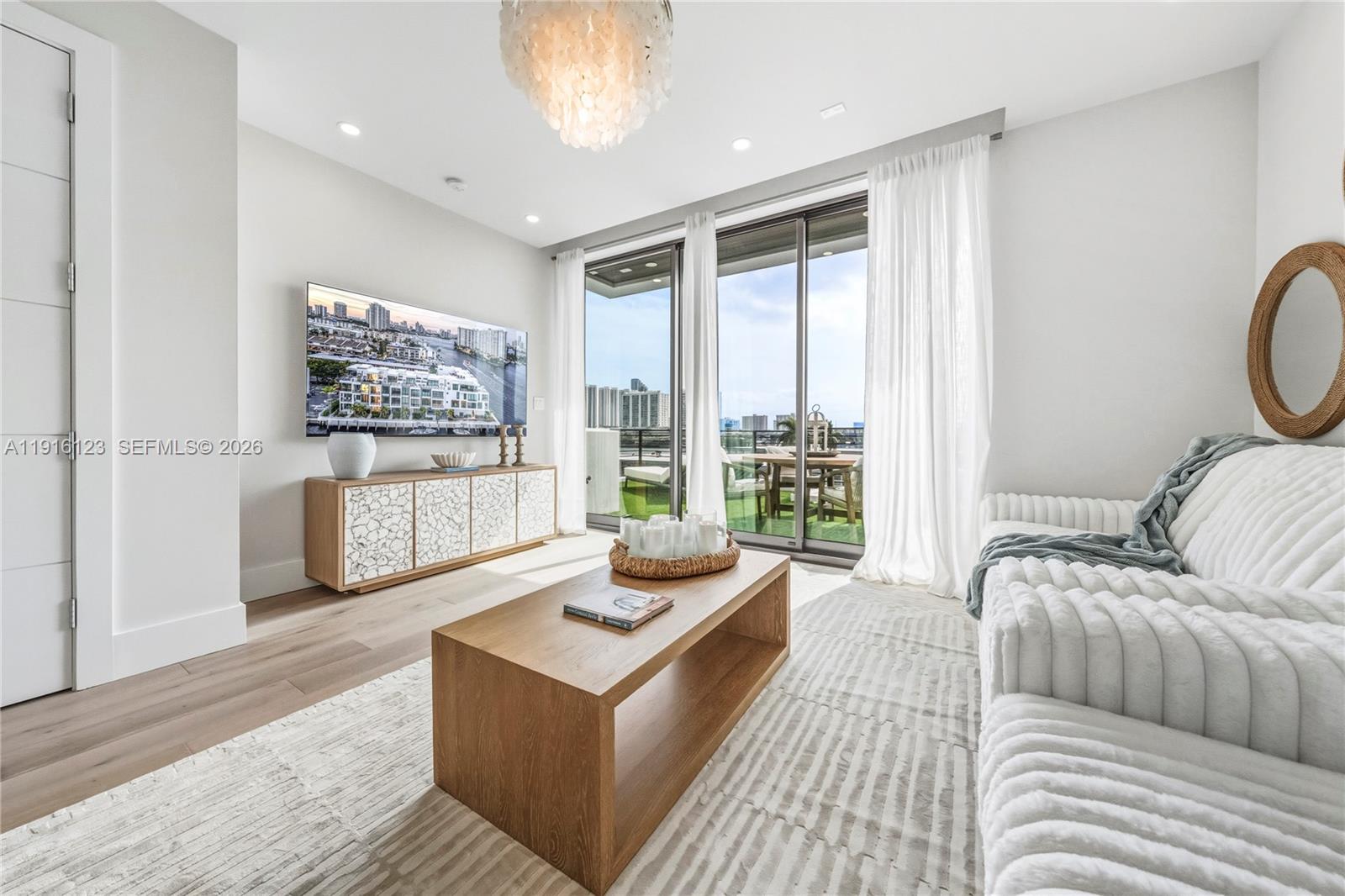 EASTERN SHORES - Residential
