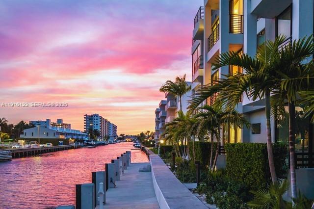 EASTERN SHORES - Residential