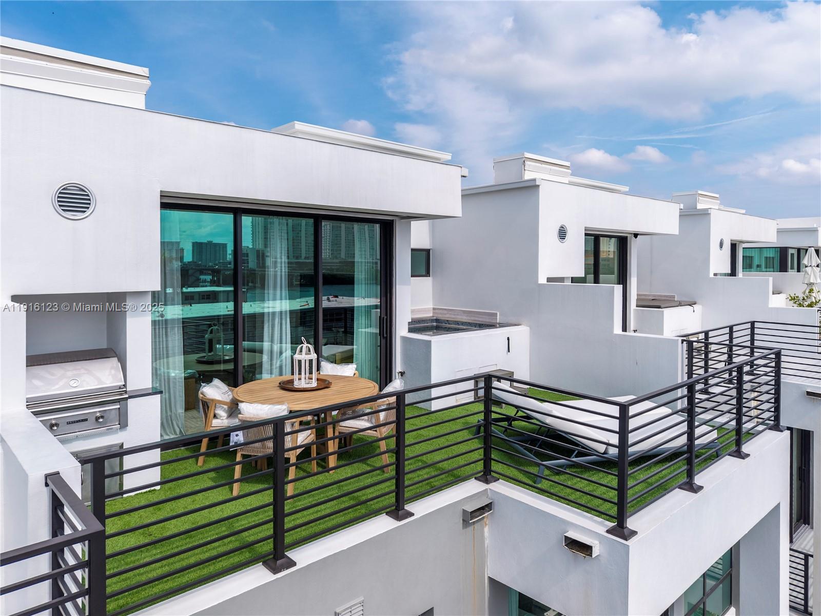 EASTERN SHORES - Residential