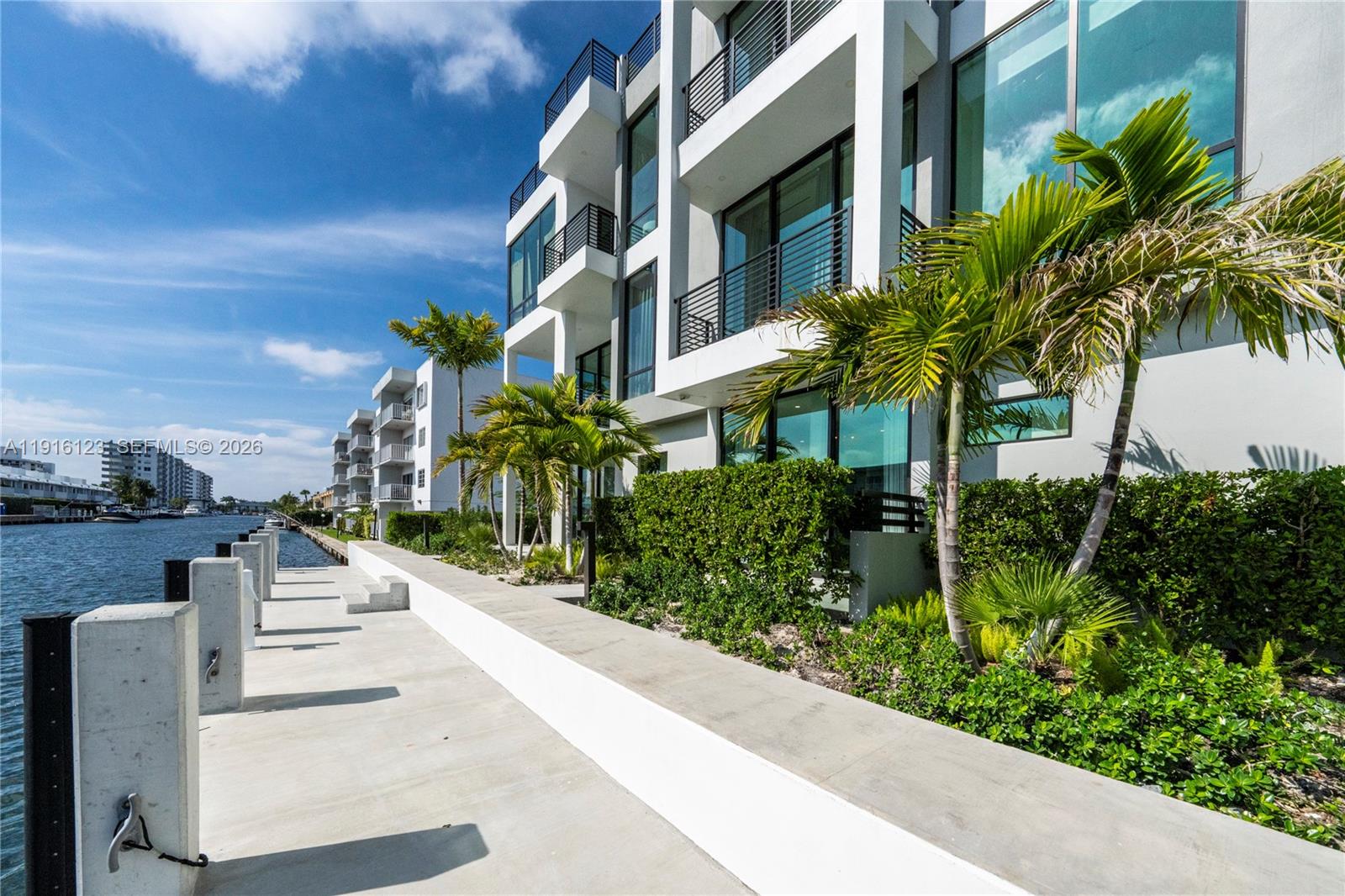 EASTERN SHORES - Residential