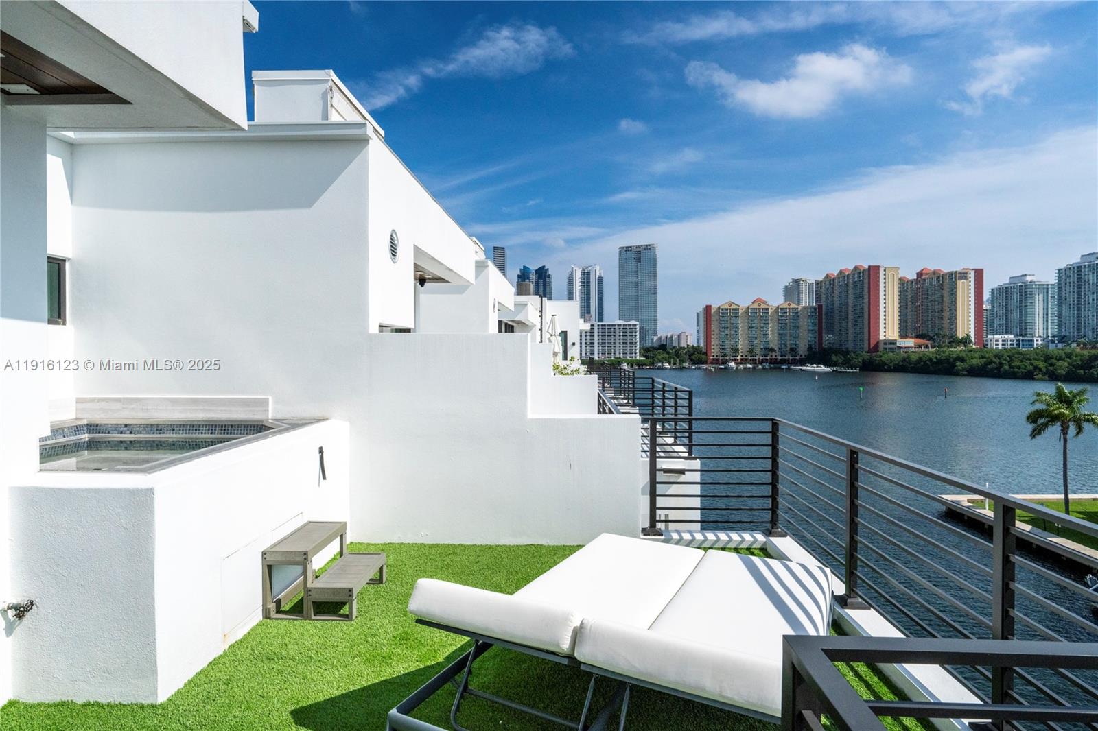 EASTERN SHORES - Residential