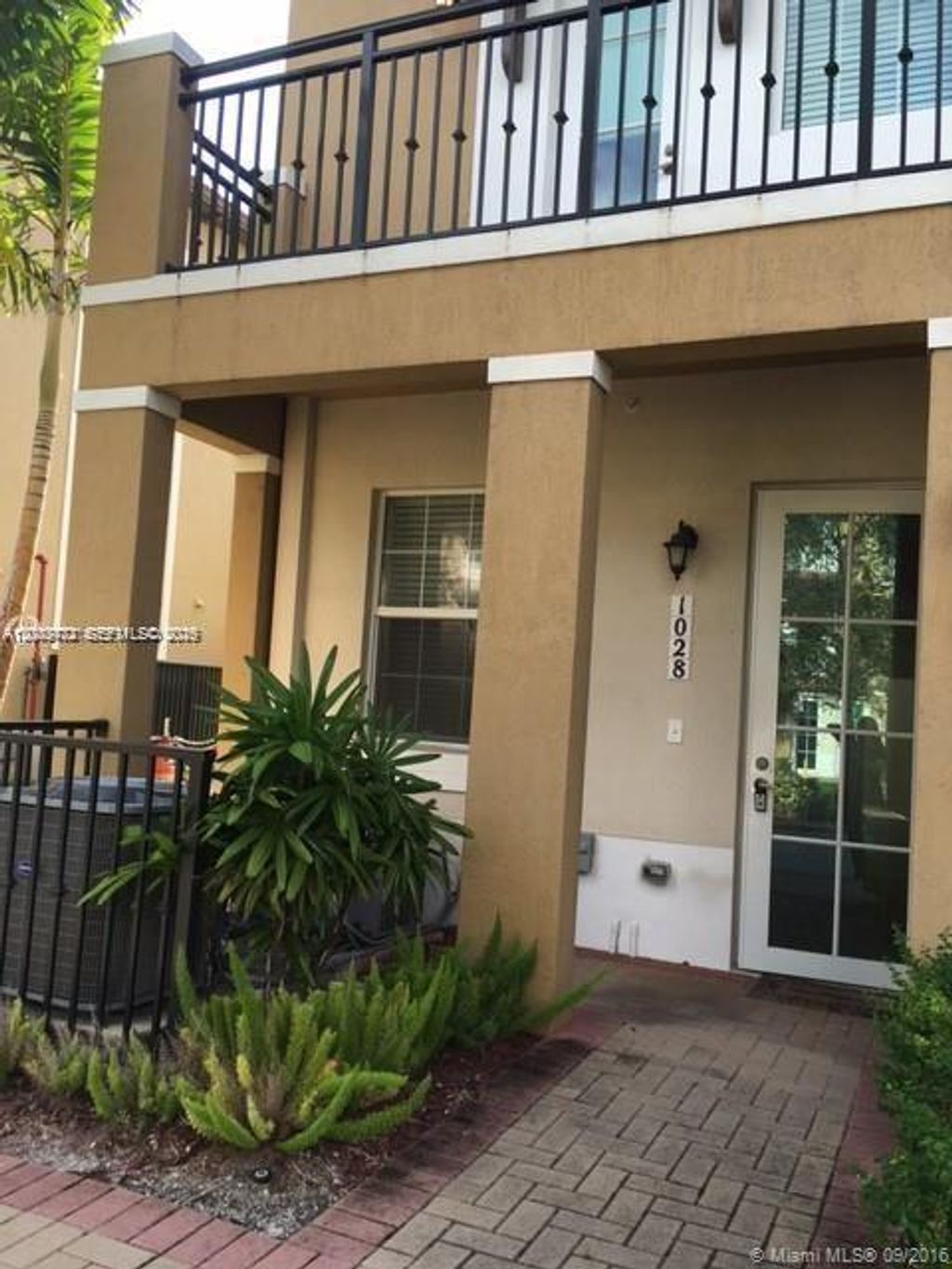 Photo of 1028 SW 147th Ave #10609, Pembroke Pines, FL 33027 (MLS # A12003772)