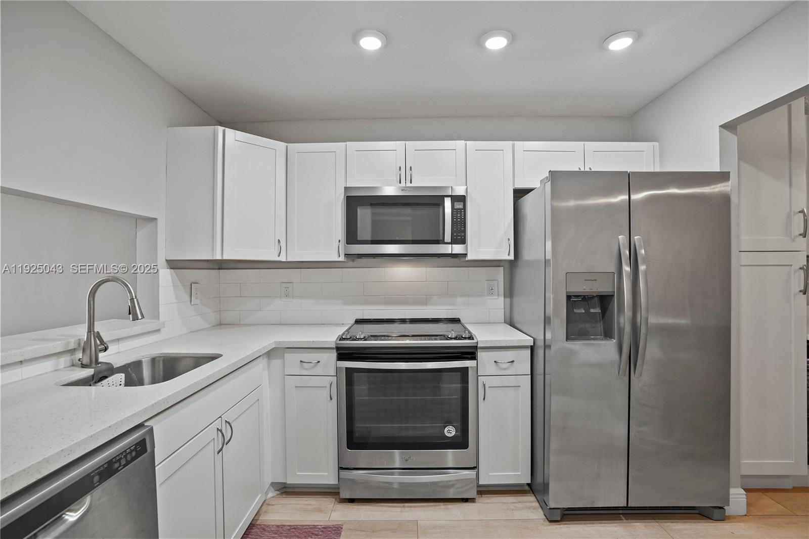 ISLAND CLUB ONE CONDO - Residential Lease