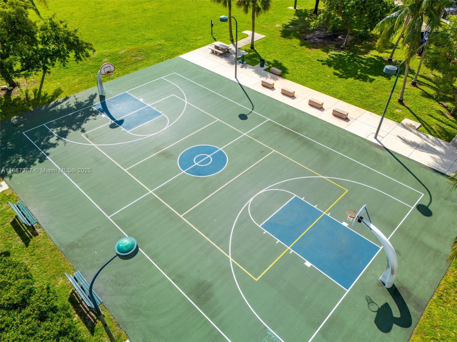 PARAMOUNT BAY CONDO - Residential