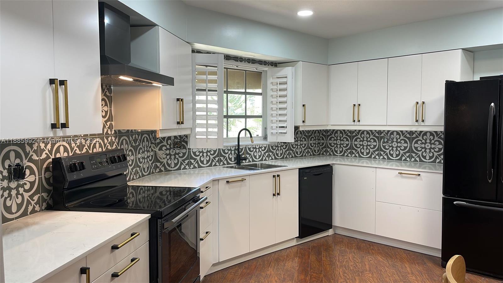 POMPANO ISLES SEC B - Residential