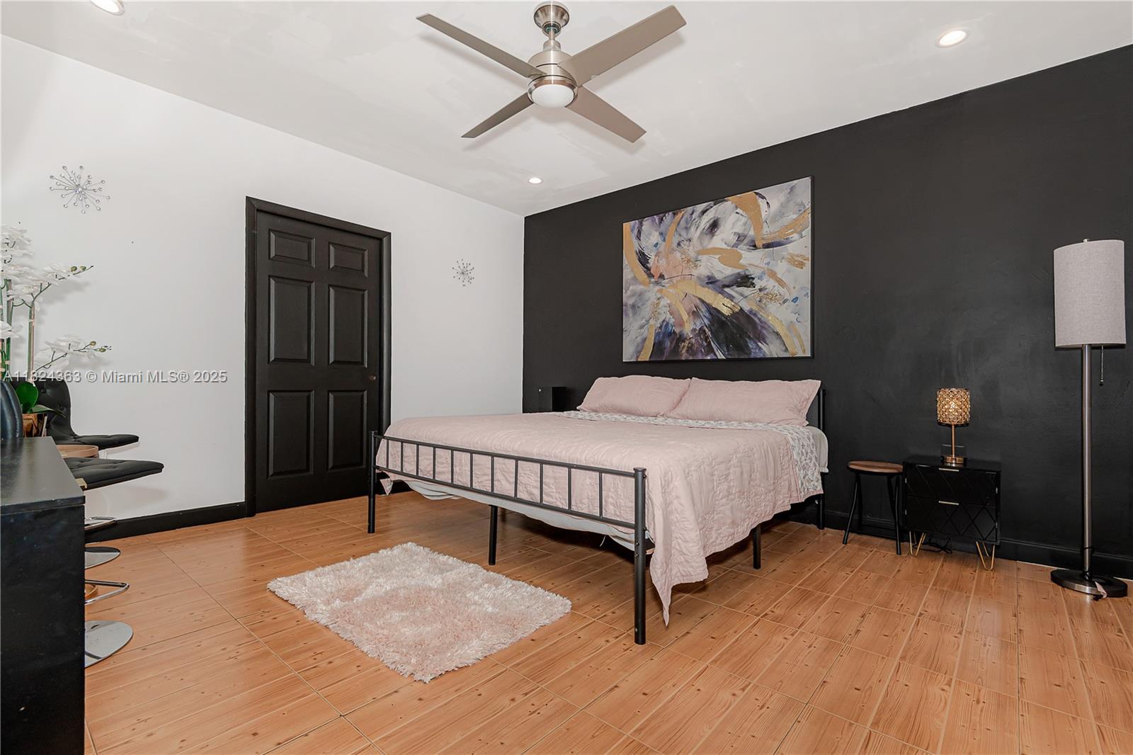 PEMBROKE LAKES SEC 4 - Residential