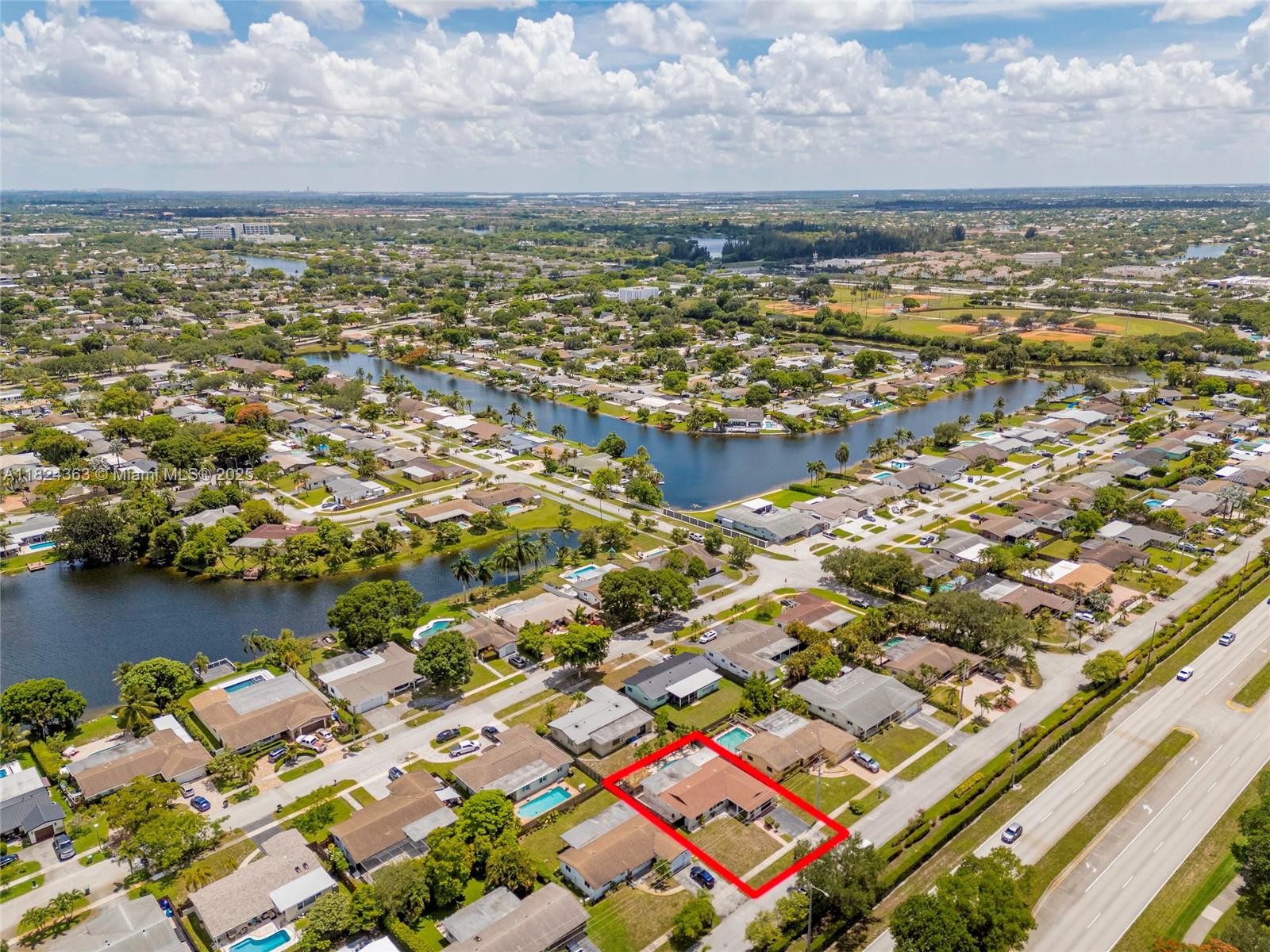 PEMBROKE LAKES SEC 4 - Residential
