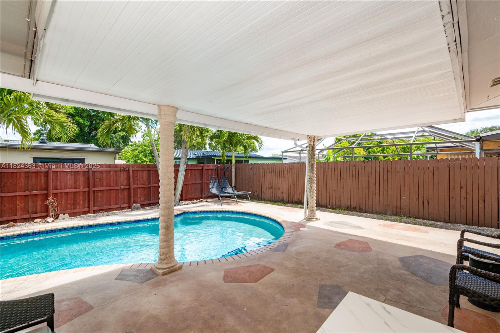 PEMBROKE LAKES SEC 4 - Residential