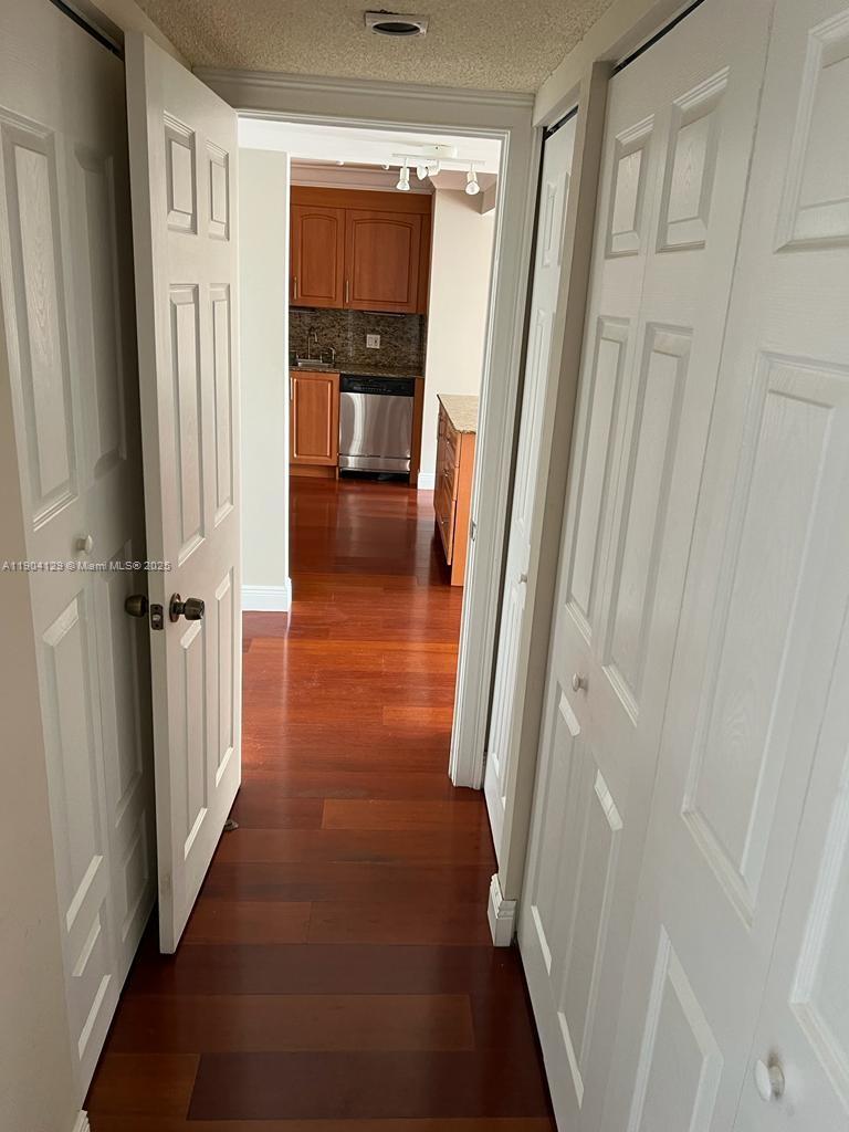 ADMIRALS PORT CONDO - Residential Lease