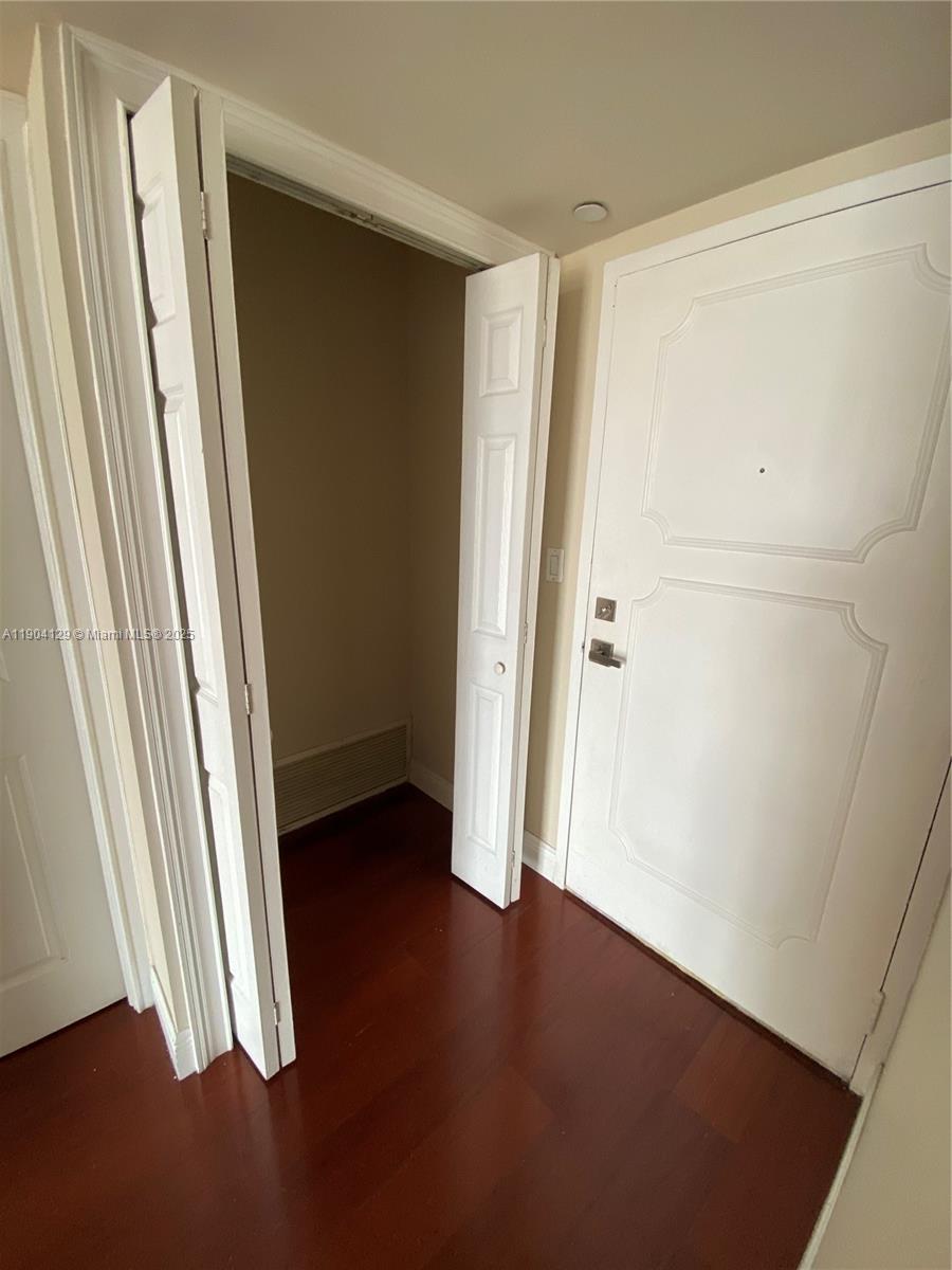 ADMIRALS PORT CONDO - Residential Lease