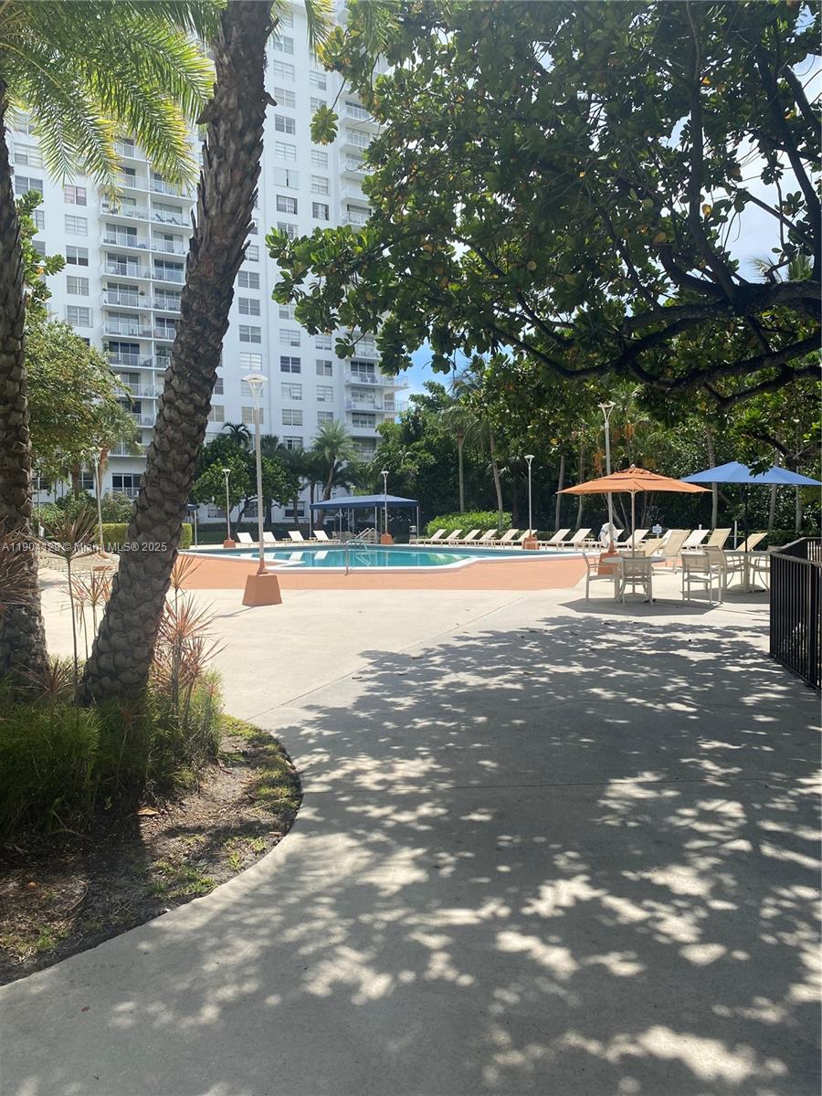 ADMIRALS PORT CONDO - Residential Lease