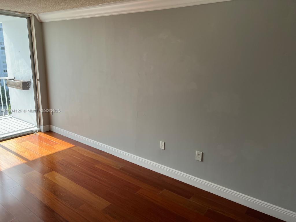 ADMIRALS PORT CONDO - Residential Lease