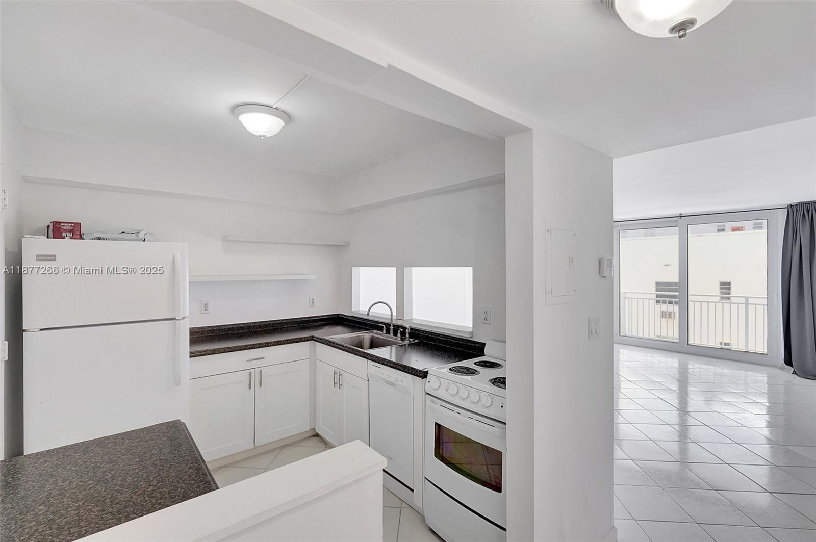 345 Ocean Dr 407