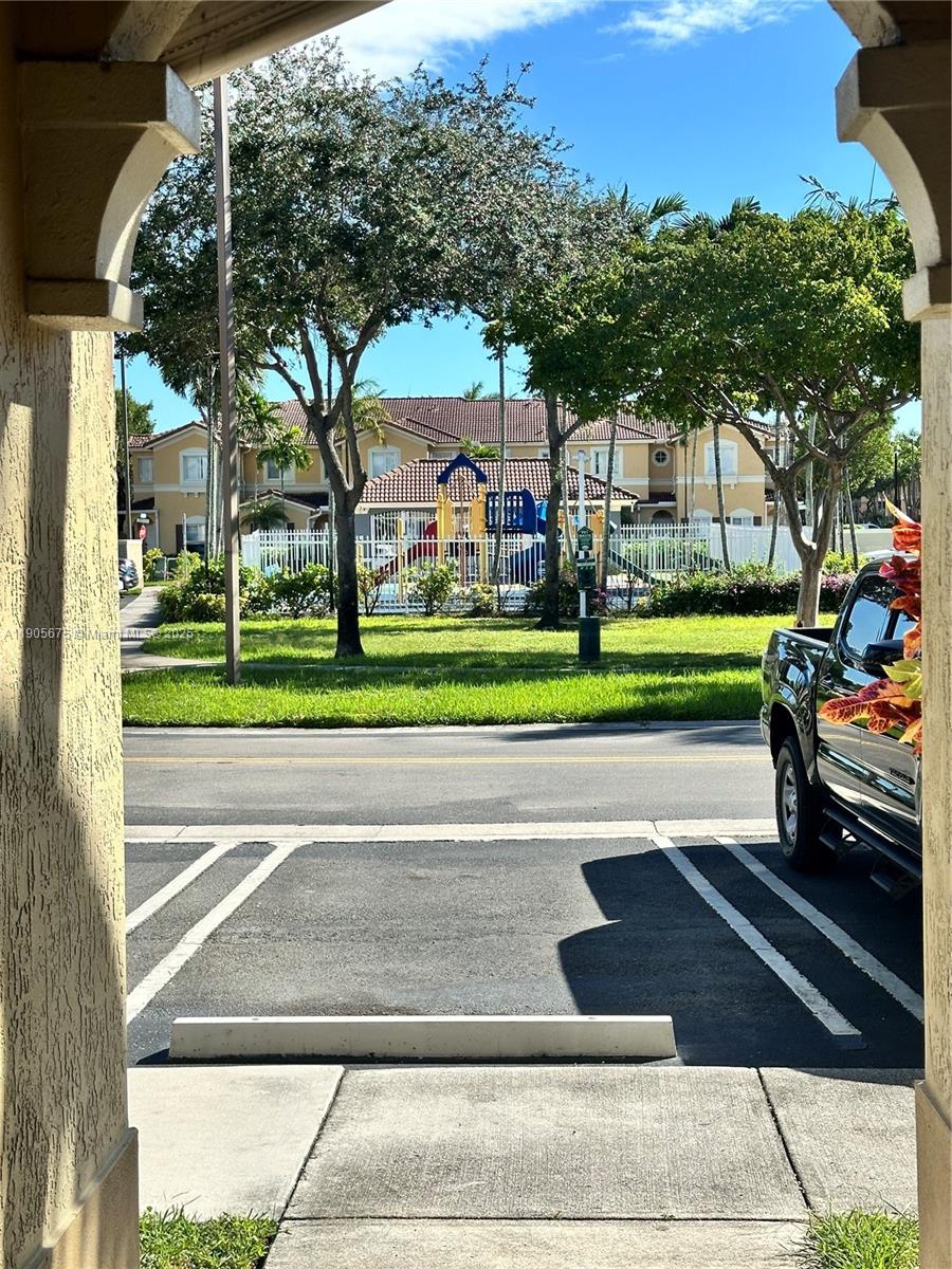 LEEWARD AT ISLANDS AT DOR - Residential Lease