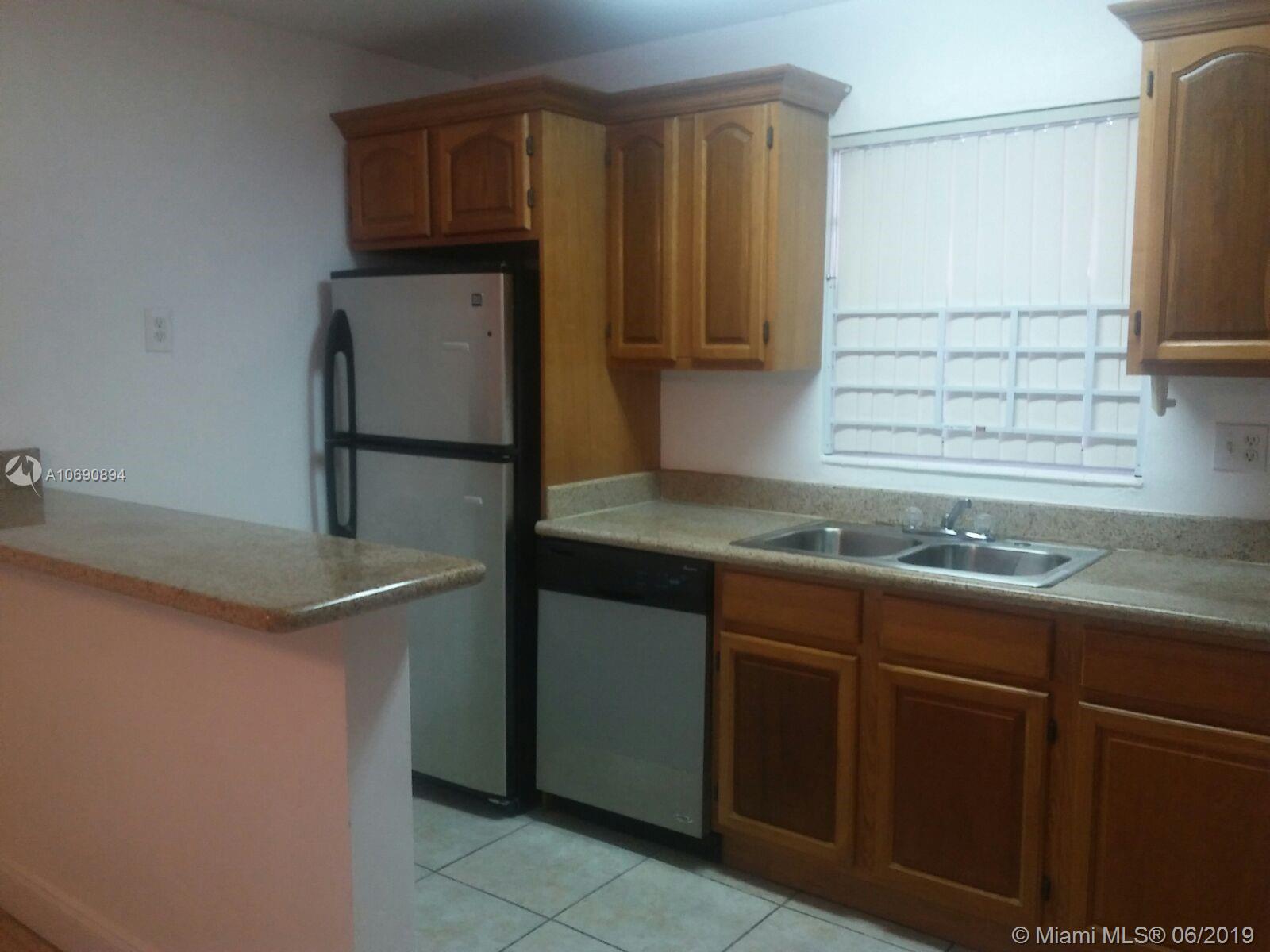 FOR RENT: 1/1 in Village at Dadeland. Excellent location. Walking distance to everything. Metrorail and Dadeland Mall. Easy access to all highways. 2 YR OLD AIR CONDITIONER. First month and 2 months security move you. Very quick association approval. Has to use the owner 's rental lease, please review with your client. 
Please email offer to vivianrealty@hotmail.com
complete package need to be submitted to owner for approval
Easy to show, on supra. please use the checklist in the attachment. Please submit the complete package for the owner to review. Thanks