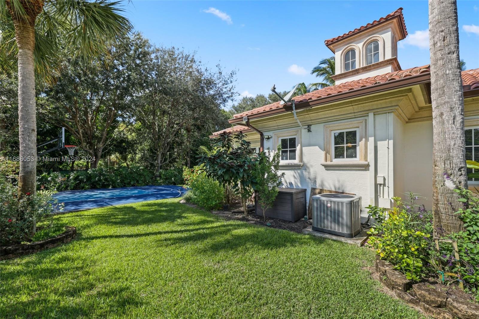 Estates of Pine Tree - Residential